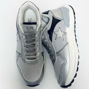 Vintage Havana Run Silver Sneakers Star Logo Shoes Size 8 NEW Retail $125